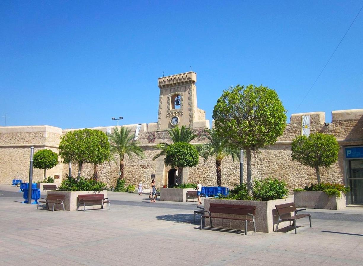 Sunny Apartment Near The Beach Santa Pola Exterior photo